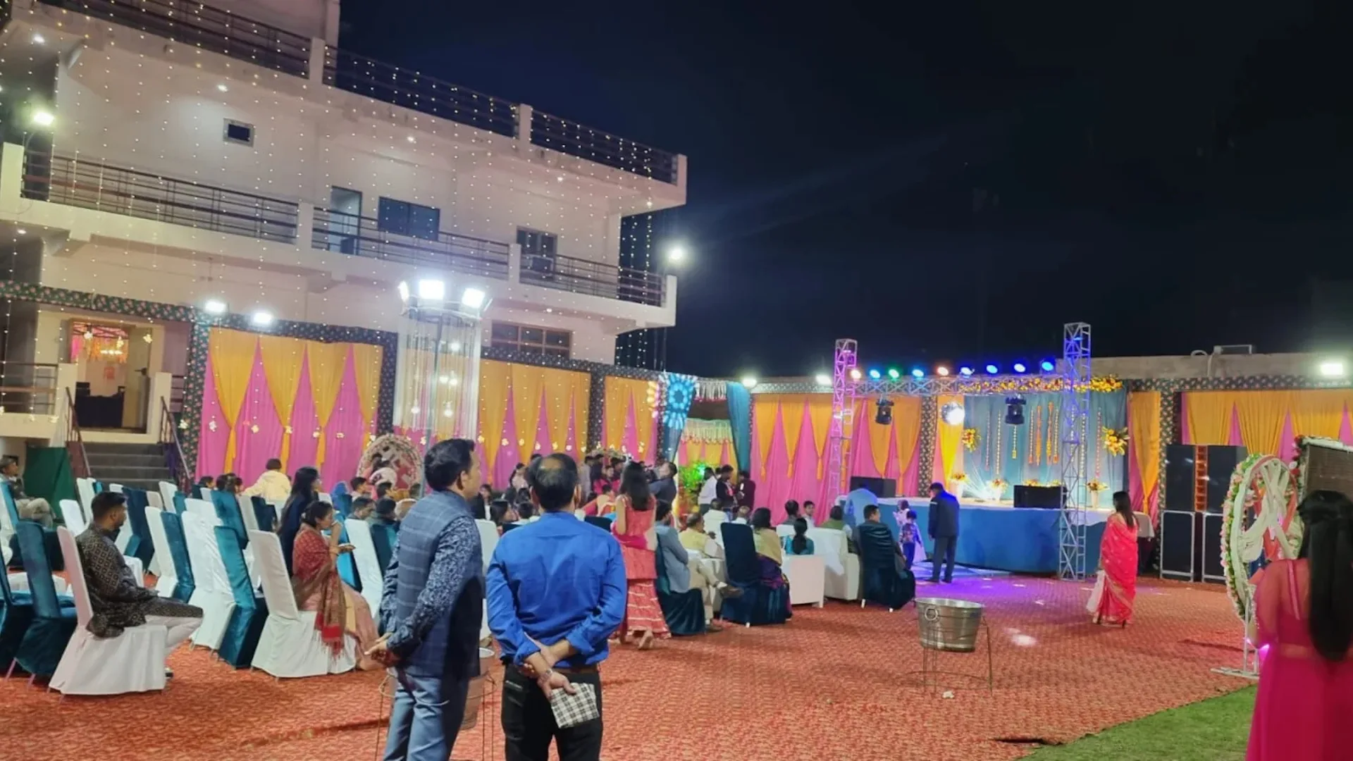 AWADH PALACE LAWN