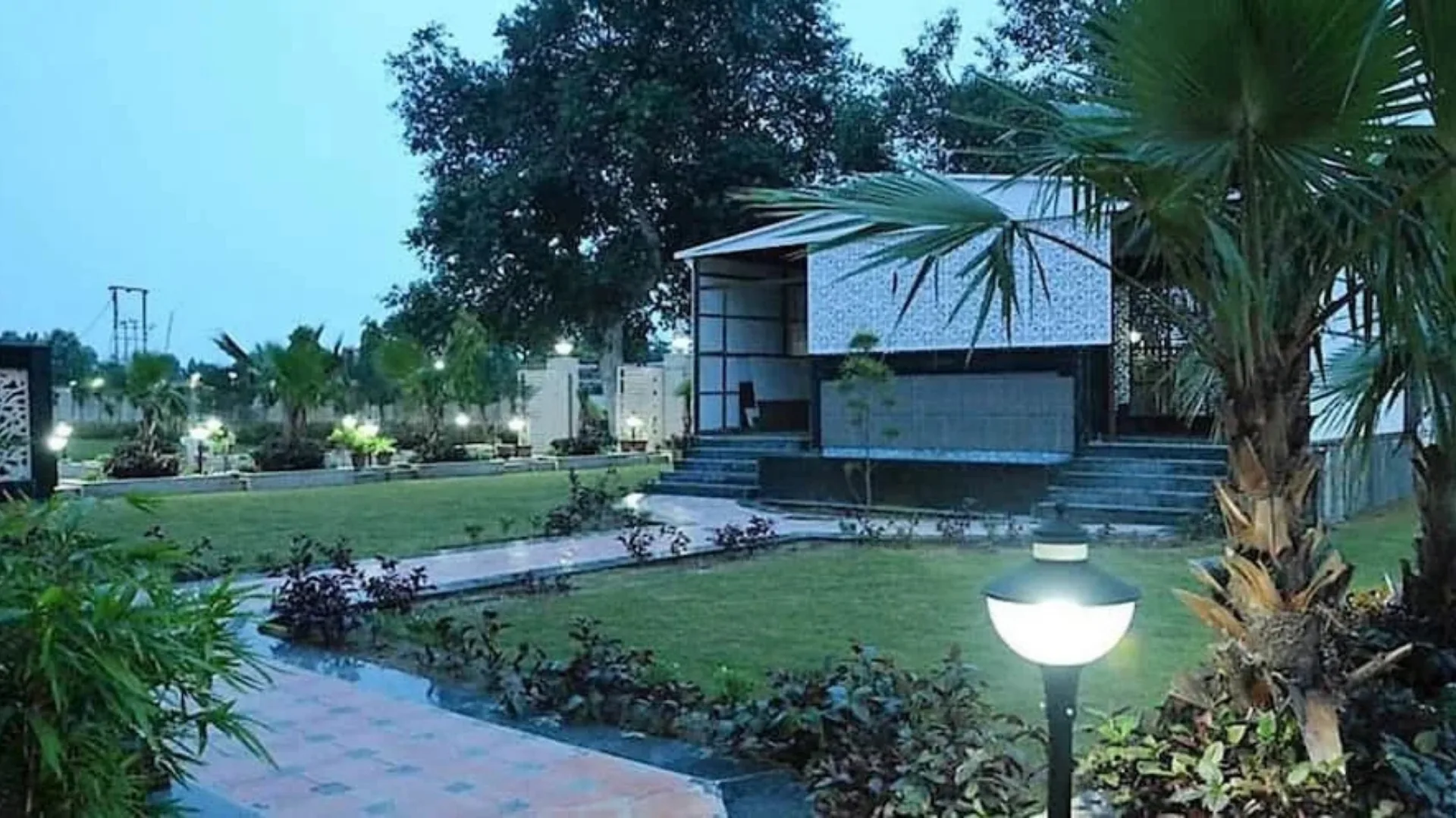 Hotel Asha