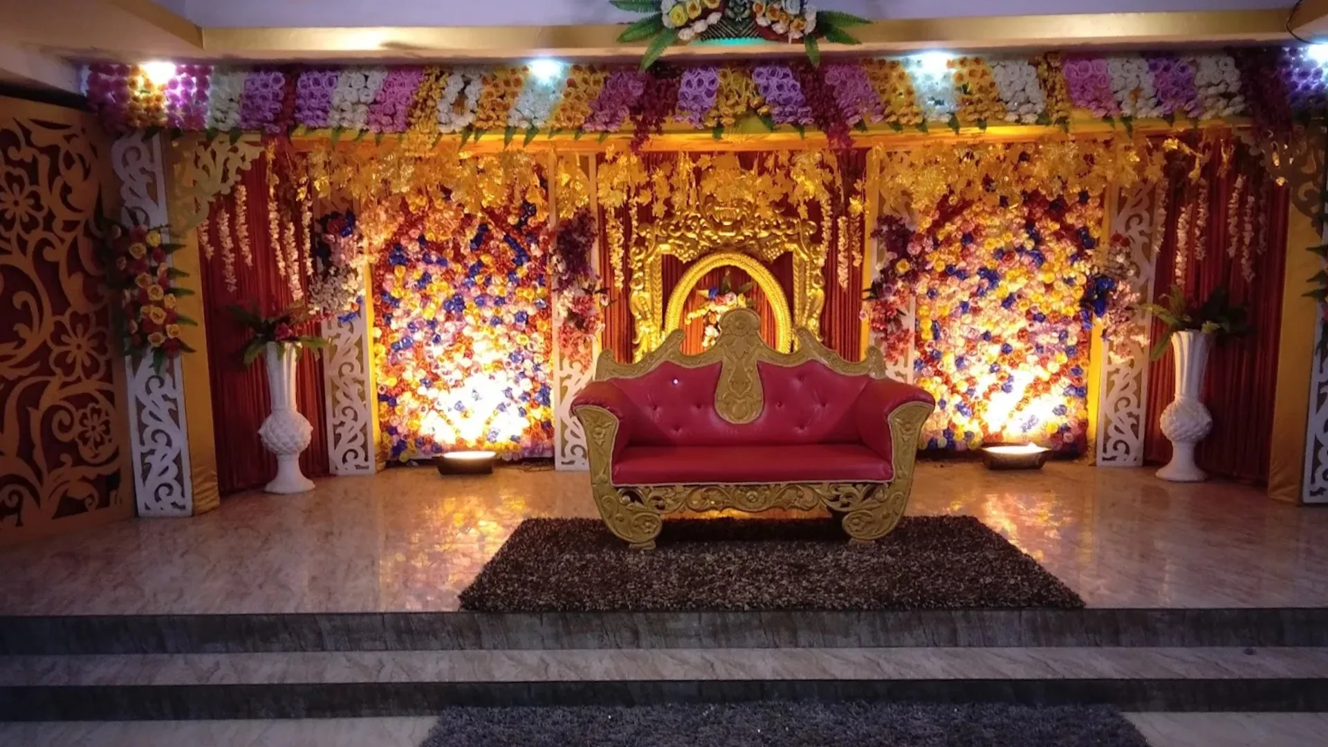 Riddhi Vriddhi Banquet Hall & Red chilli Restaurant