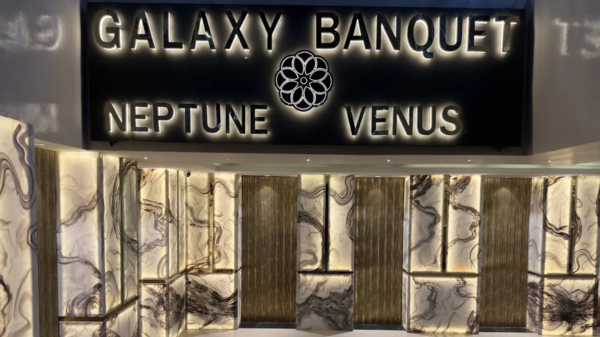 Hotel Galaxy