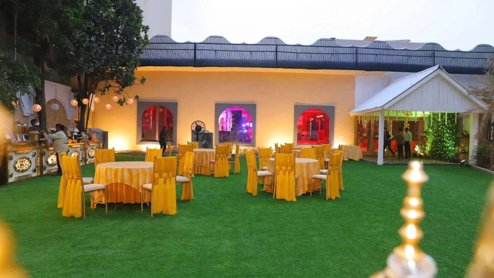 Paradise Banquet