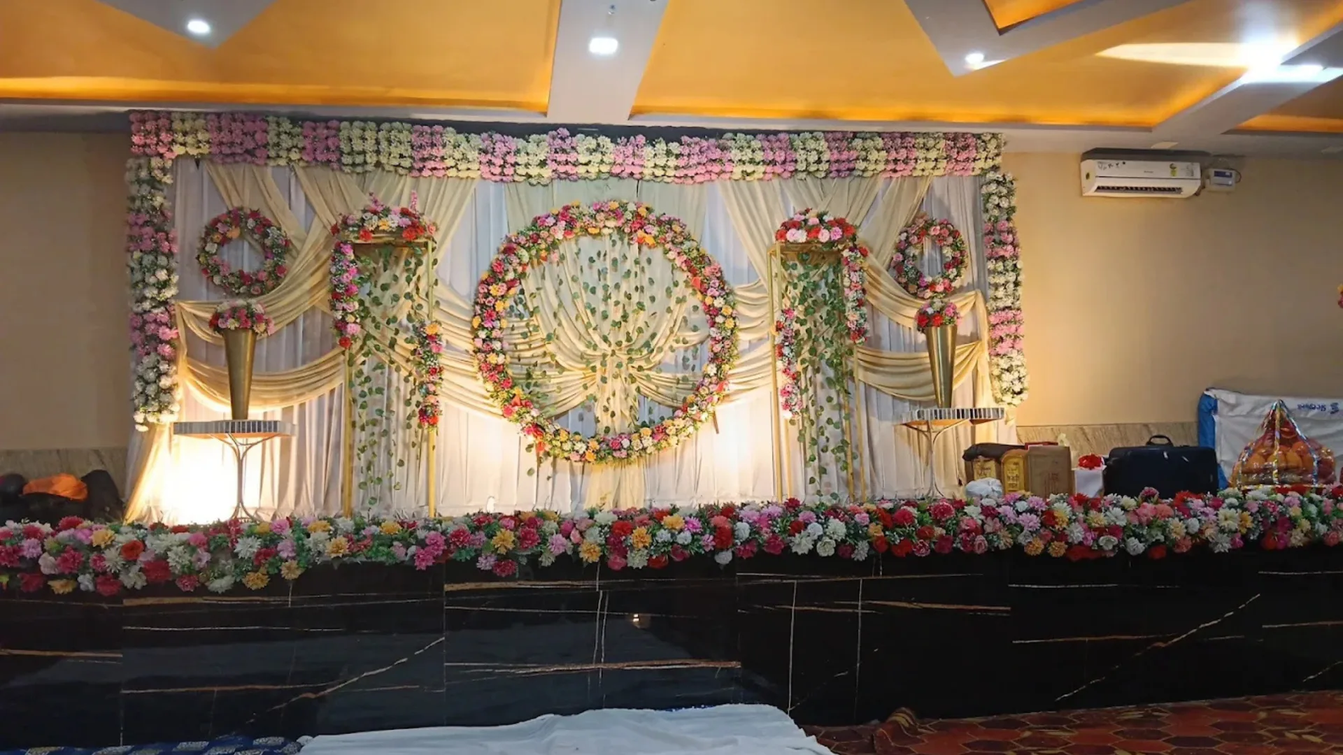 Radhika Farm House & Banqeut Hall