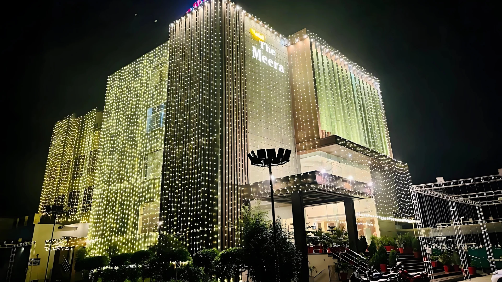 Hotel The Meera