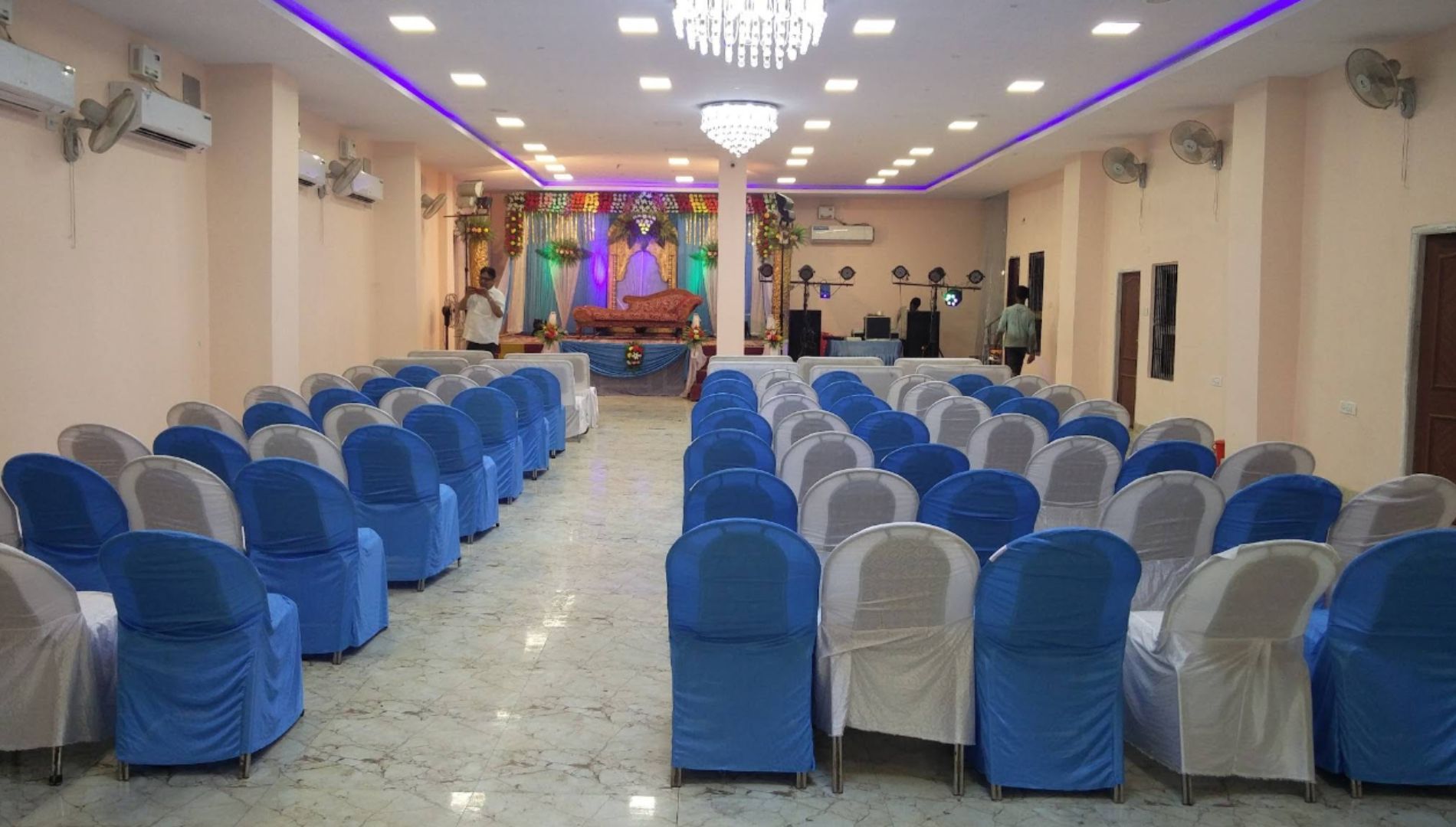 Shri Krishna Hotel N Banquet