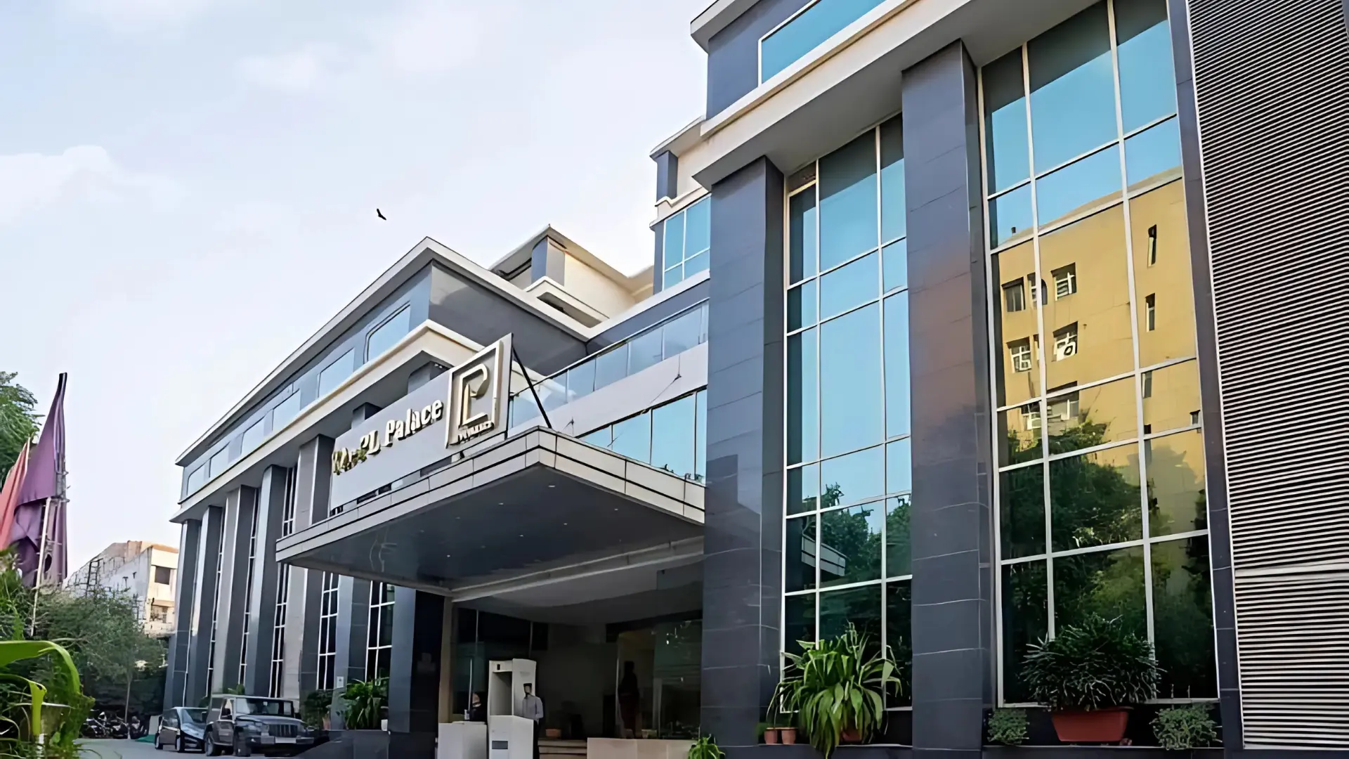 The PL Palace Hotel