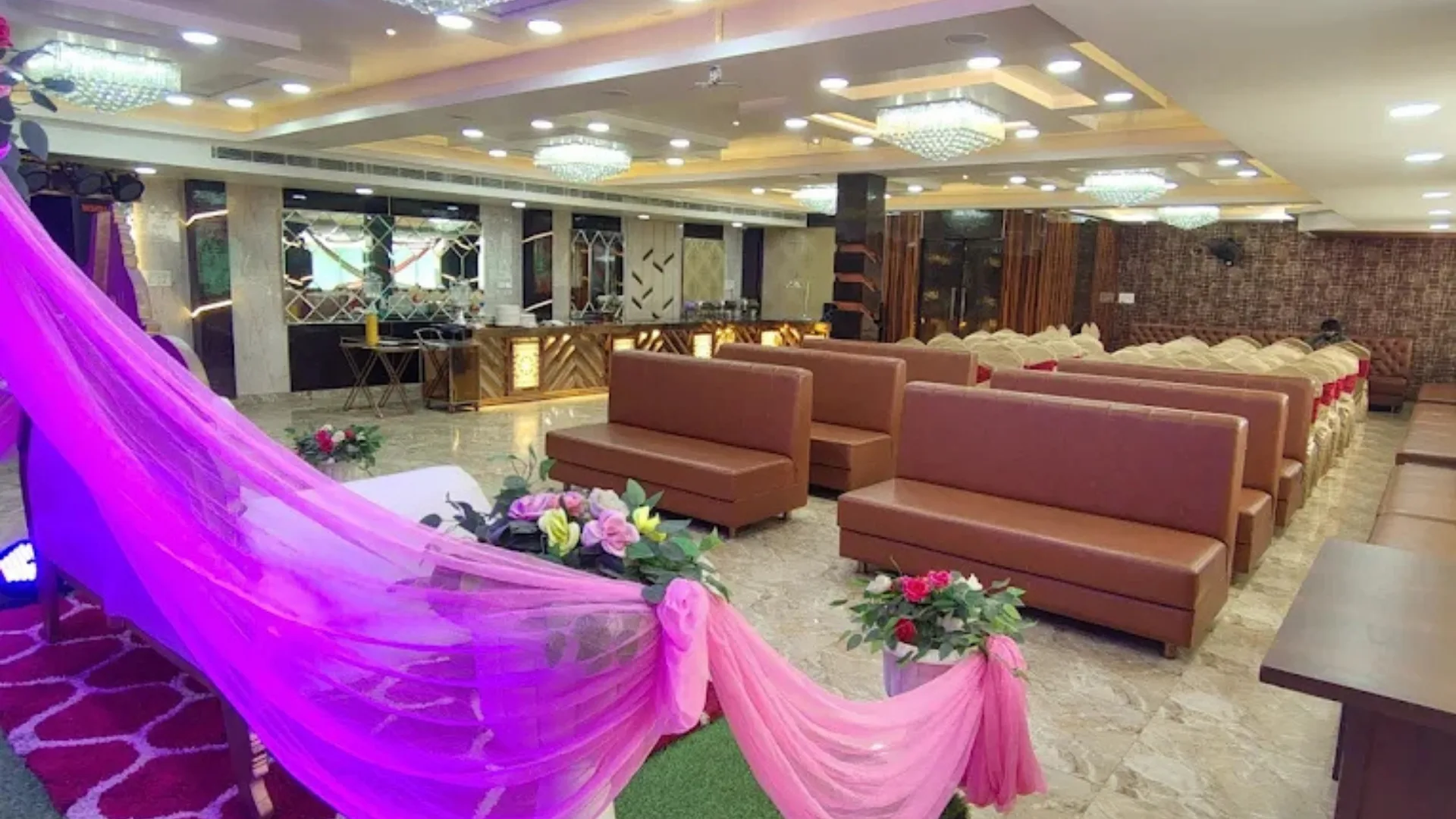 Hotel JVS Palace
